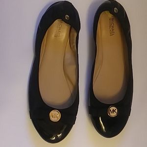 Michael Kors black ballett flats